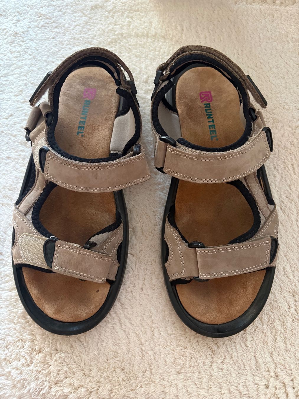 Scarpe da uomo: Herren Sandalen/ Schuhe Gr. 41/42 – Usato da Embrach venduto da Bdennis