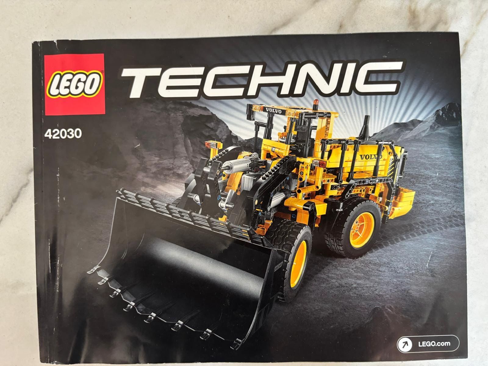 Lego Spielzeuge: LEGO Technic Bauanleitungen Konvolut – Gebraucht aus Naters von zub_zrz8 6