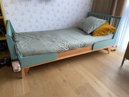 Kids bed