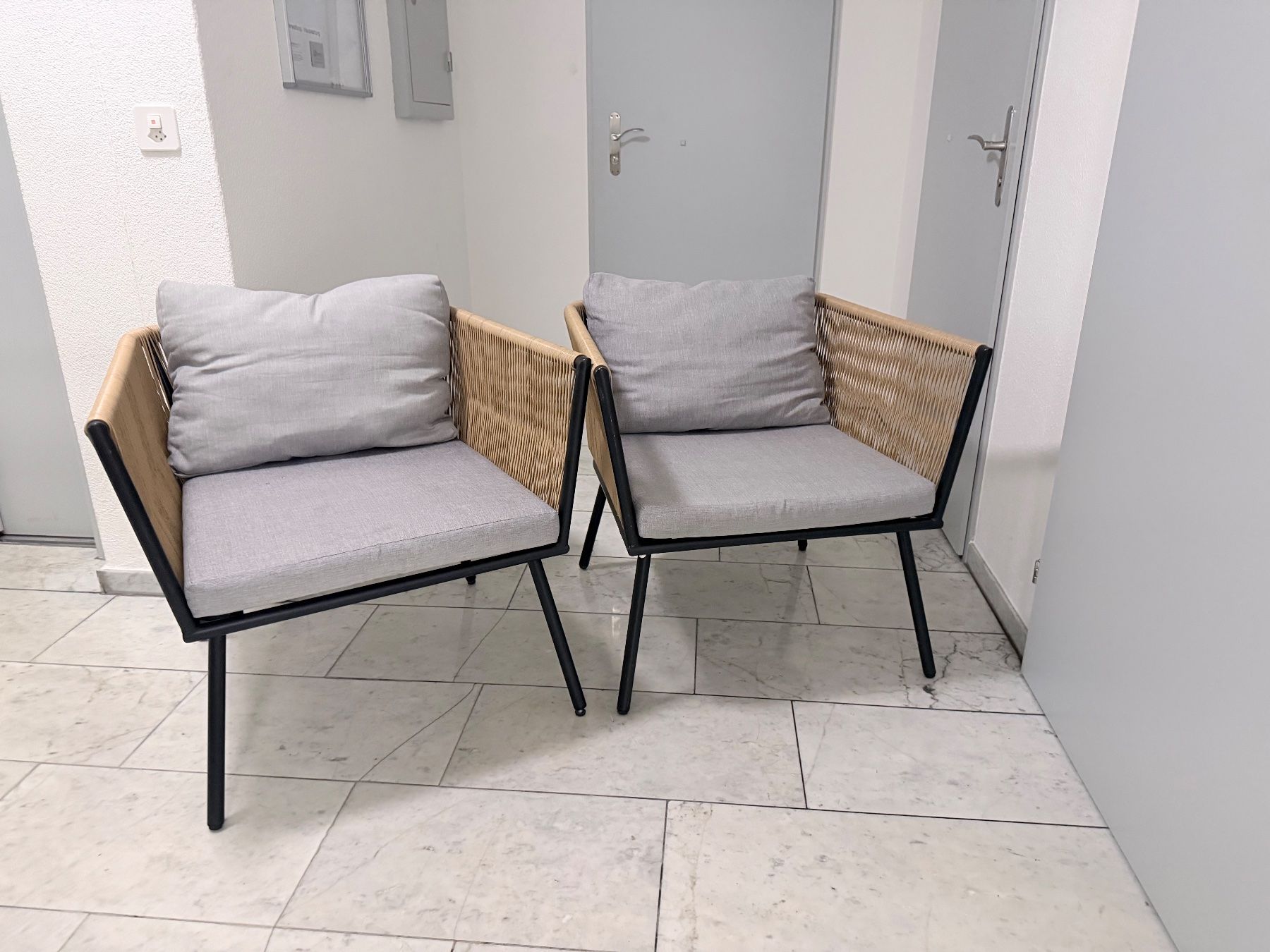 Sessel: Lounge Stühle – Gebraucht aus zürich von guacamole_store 1