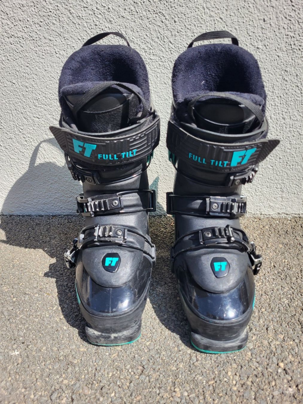 Herrenschuhe: Full tilt Plush 4 Ski boots Size 40 25 – Gebraucht aus Wallisellen von ire_z2yn