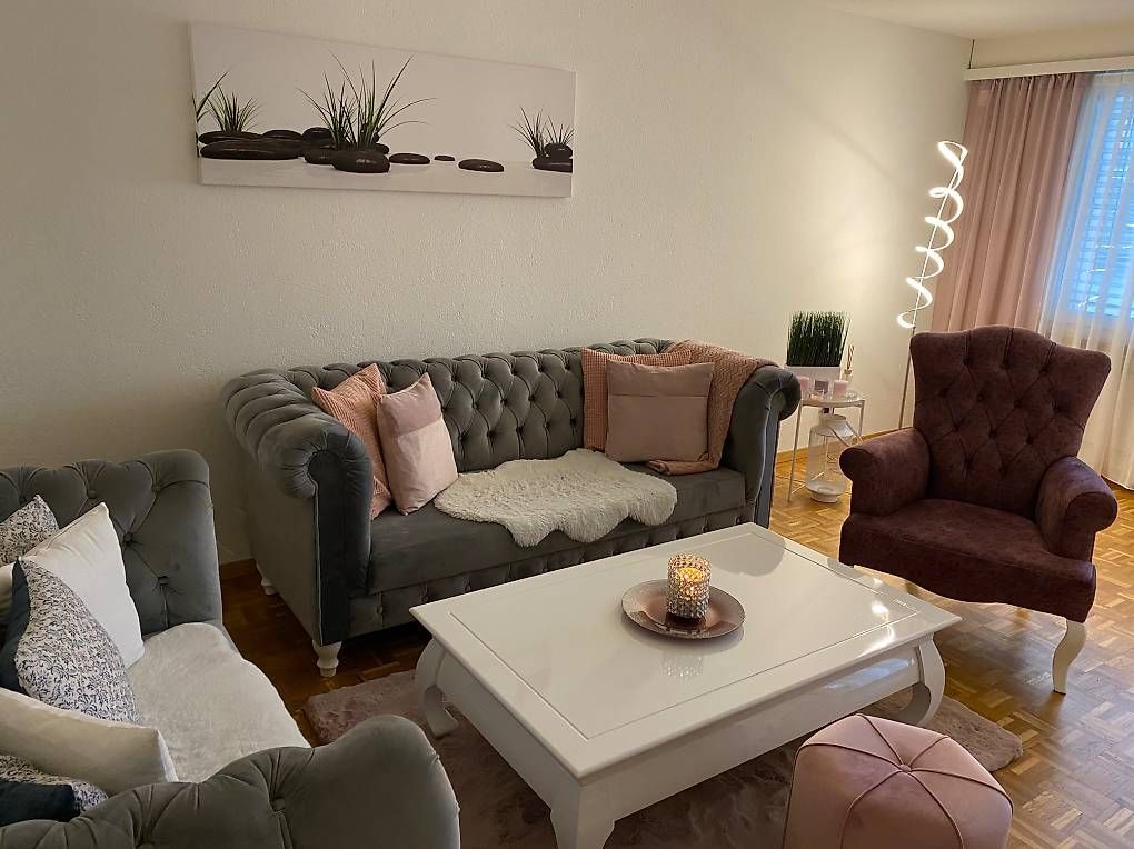 Sofas: 2 Sofas + Sessel im Chesterfield-Stil – D'occasion à Hirschthal par ble_6jgt