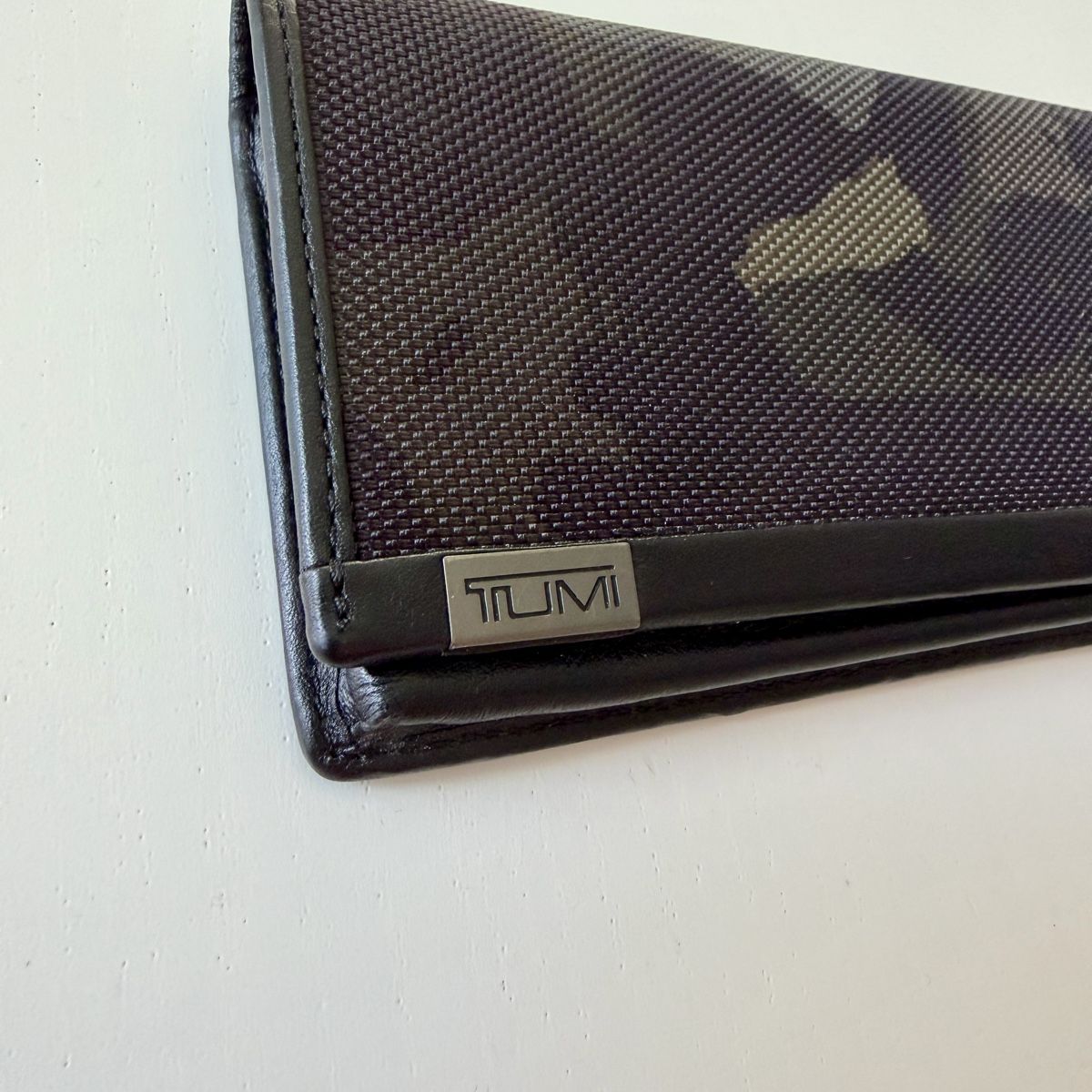 Tumi Portafogli: TUMI Alpha Tech Wallet – Usato da Emmen venduto da Colette-Juliette 4