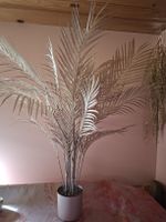 neu: Künstliche Palme in Silberrosé im Topf