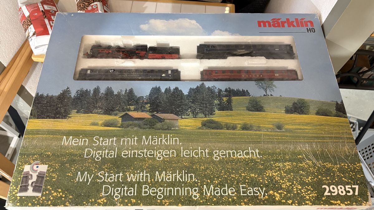 Märklin Modellini di ferrovie: Märklin Starterset 29857 – Usato da Tafers venduto da moustique1127