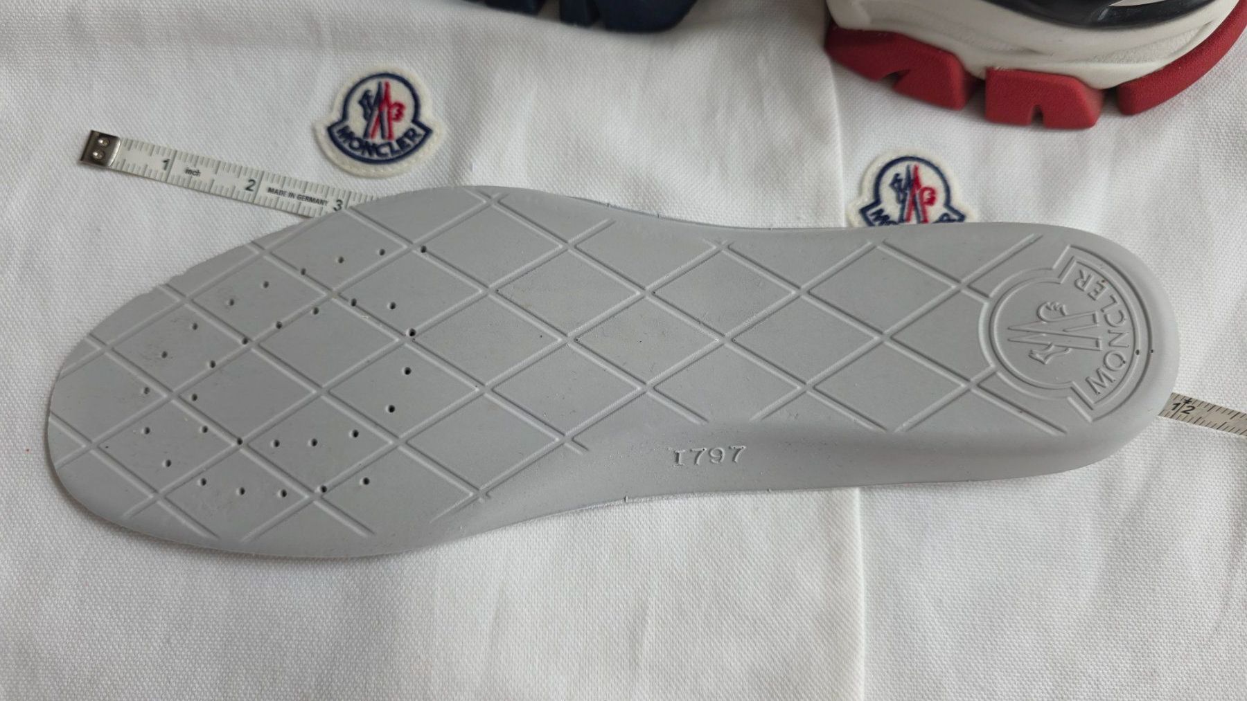 Moncler Scarpe da uomo: Moncler Sneakers - NP 530.00 - Gr. 43 – Usato da Bern venduto da bern33 9