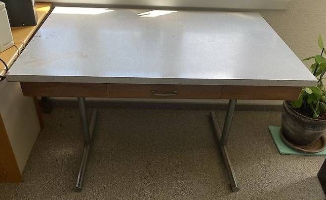 Tische: Küchentisch Werkstatt Gartentisch – Gebraucht aus Berg TG von Napoleon168