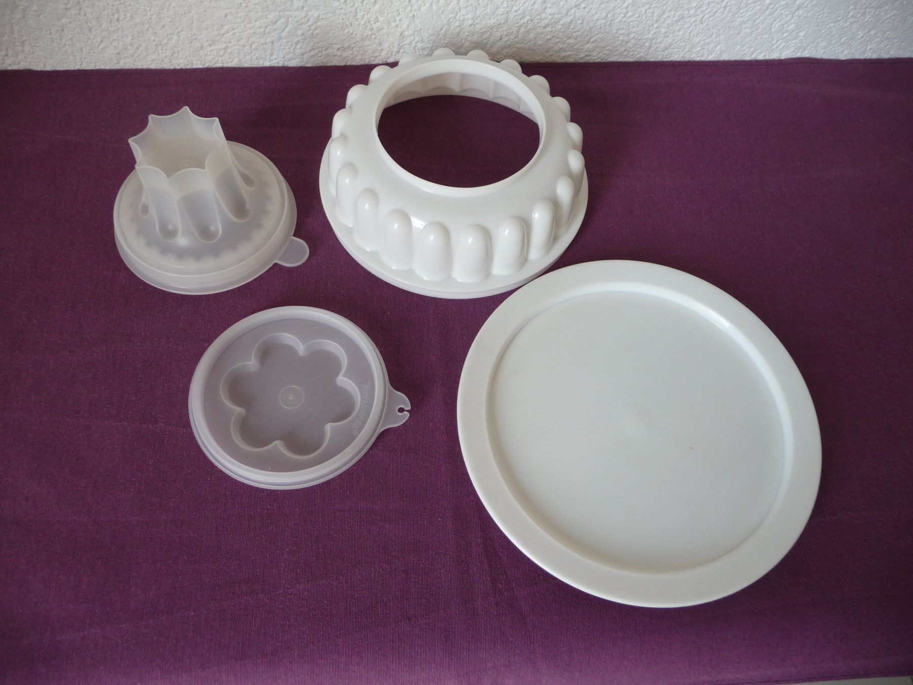 Tupperware Teglie da forno: Charlotteform Tupperware - Moule à charlotte Tupperware – Usato da Savagnier venduto da Marderuth 4