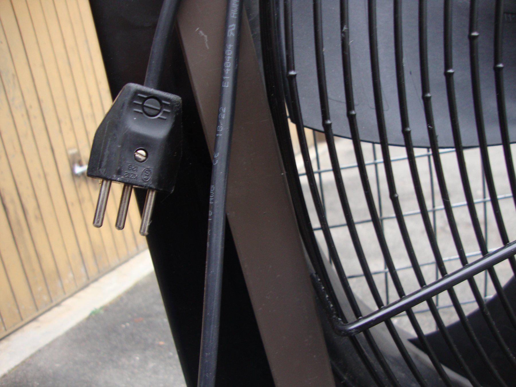 Ventilatoren: Ventilator – Gebraucht aus Thun von Velo-7 2