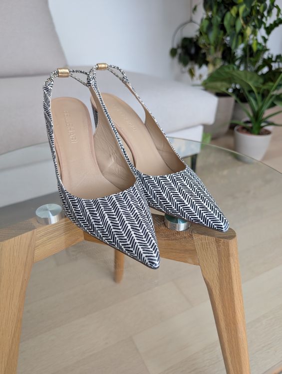 Chaussures femmes: Black & White Pointed Slingbacks, Size 39  – D'occasion à Lachen SZ par joa_rf9n 1