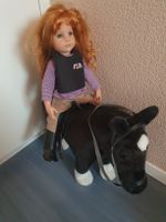 Puppe mit Pferd