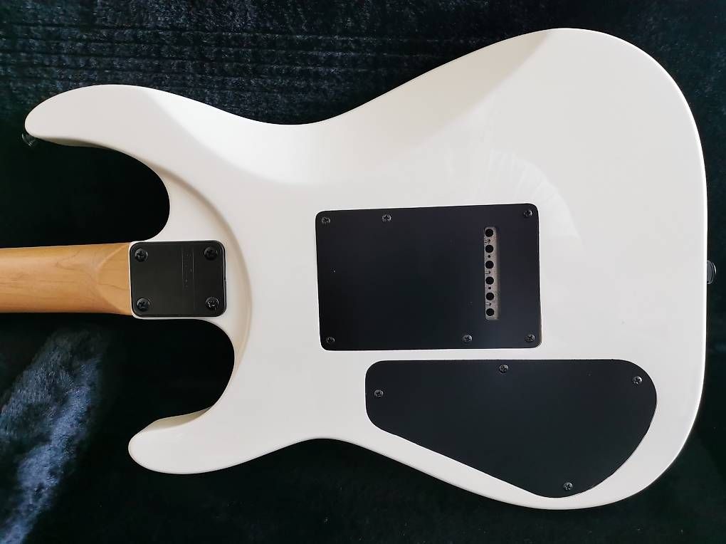 Jackson Strumenti musicali: Jackson JS32 DKA Snow White  inkl. Koffer – Usato da Thalwil venduto da emtes74 5