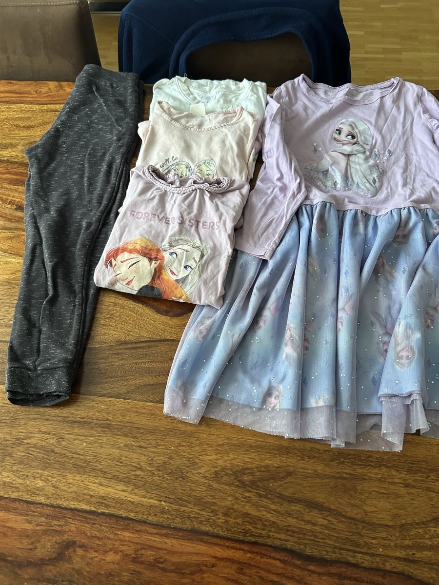 Lotti & Set di vestiti: Mädchen Kleider & Leggings Gr. 122/128 – Usato da Zürich venduto da Nutla
