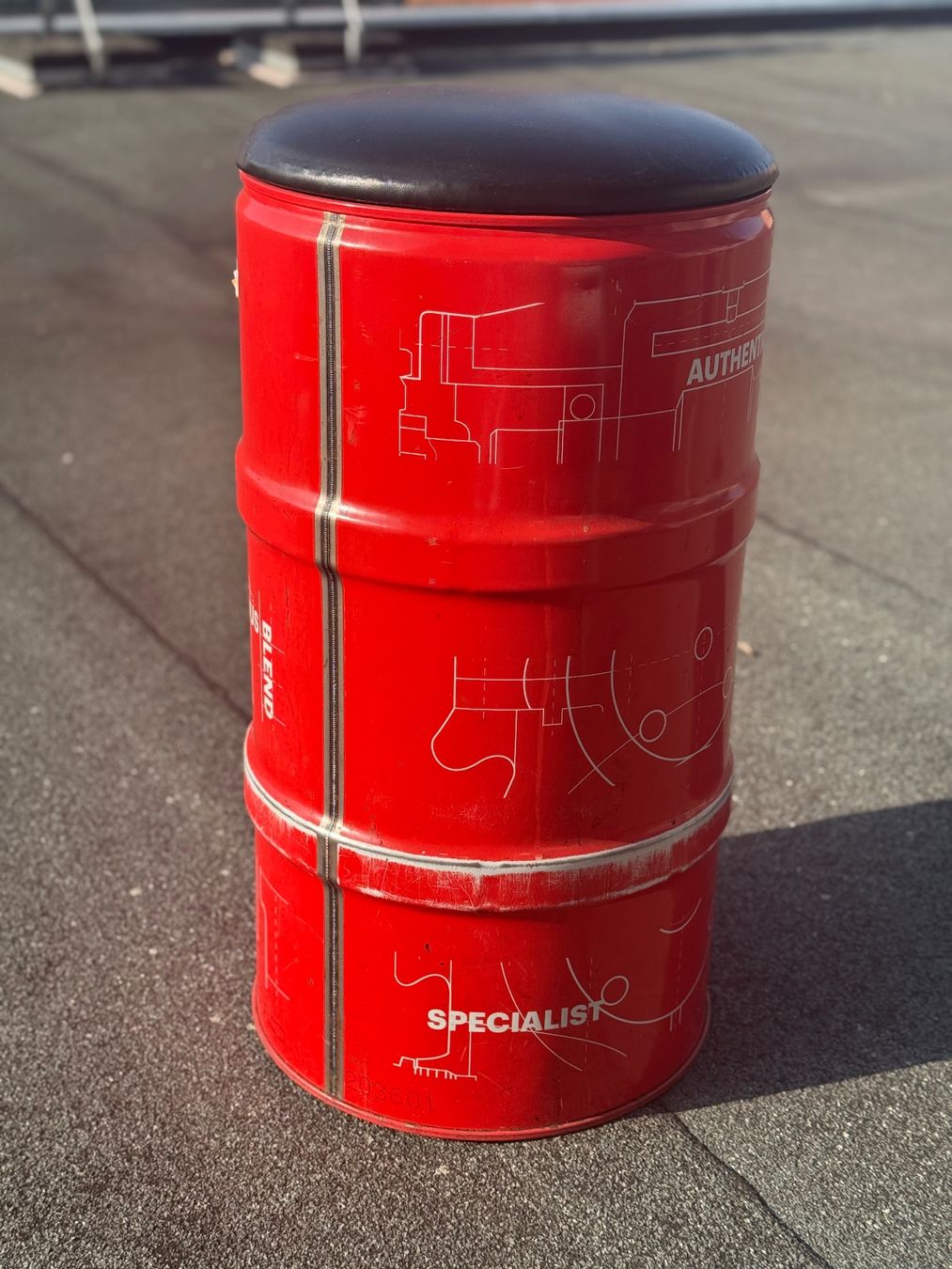Sgabelli: MOTUL Ölfass Hocker – Usato da Klingnau venduto da Umweltklinik 2