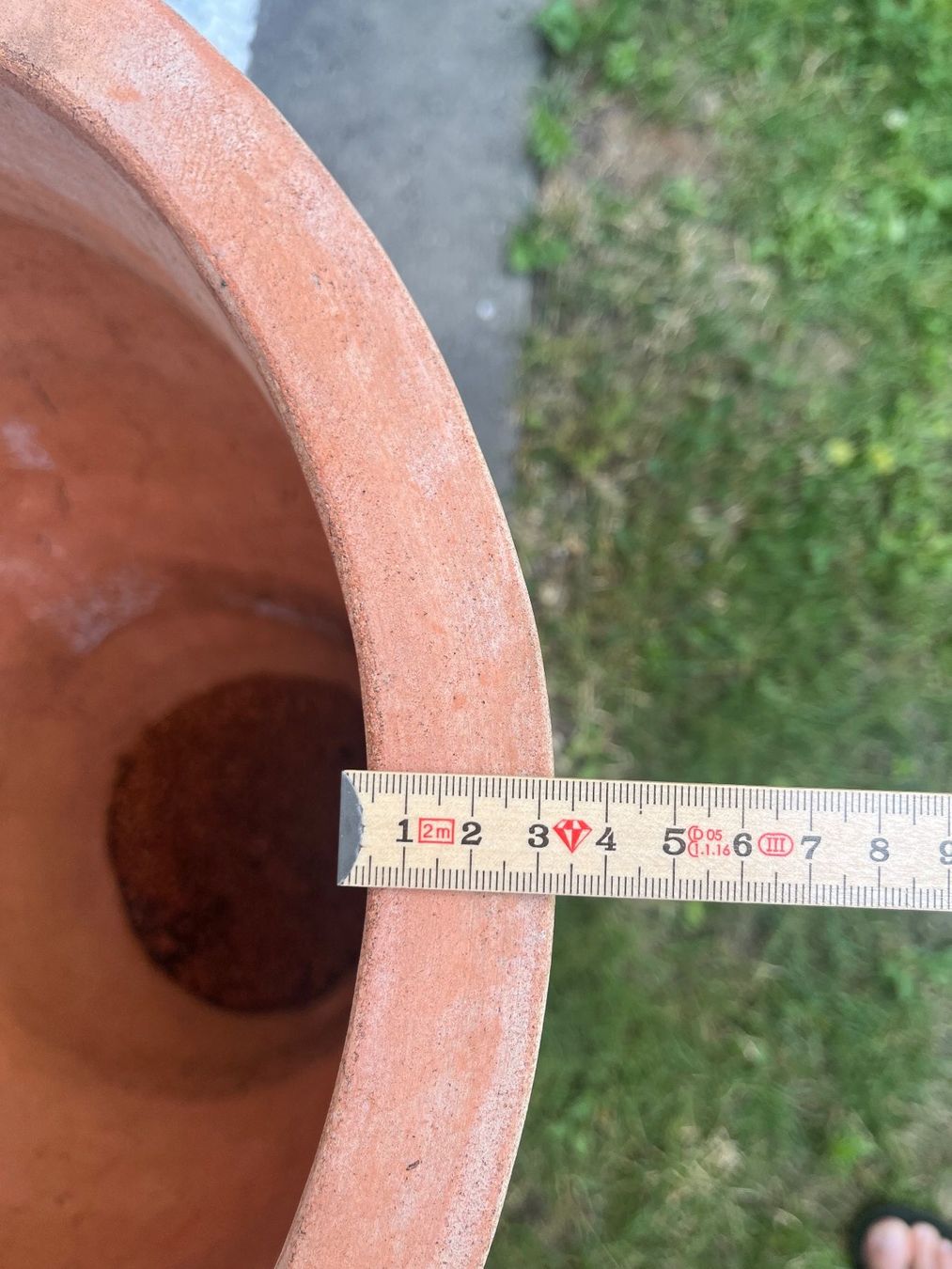 Blumentöpfe: Terracotta Blumentopf – Gebraucht aus Bern von battigoll_89 2