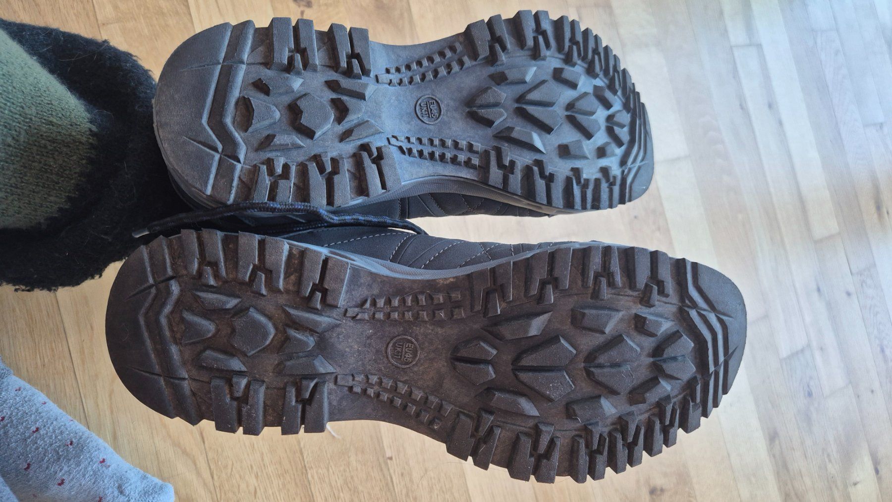 Scarpe da uomo: Trekking Schuhe Herren Grösse 45 – Usato da Bitsch venduto da cka_6hff 5