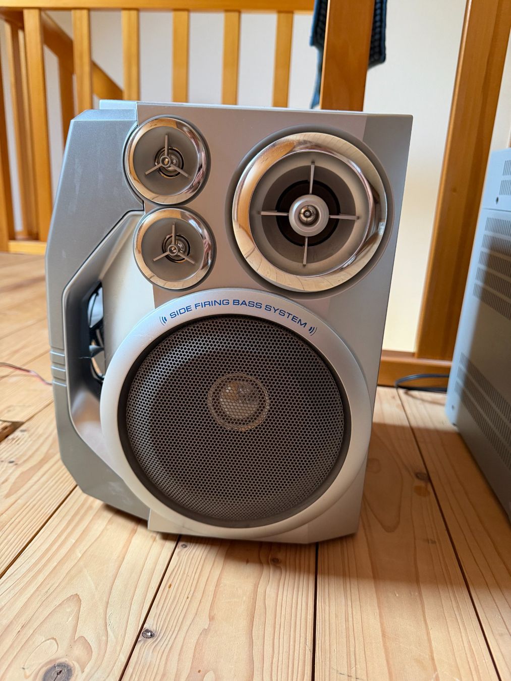 Sharp Sistemi audio & multimediali: Sharp CD-E700 Stereoanlage – Usato da Ormalingen venduto da solsch_91 6