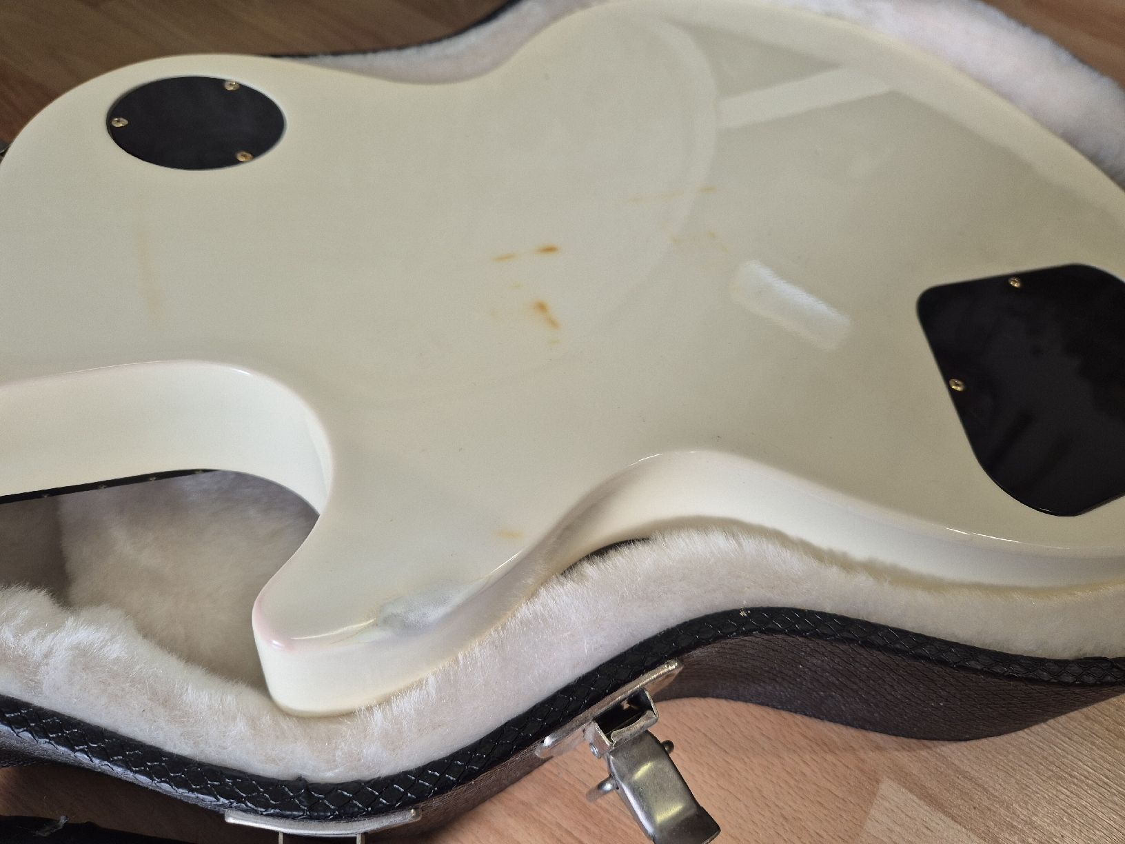 Gibson Musikinstrumente: Gibson Les paul studio E-Gitarre  – Gebraucht aus Dielsdorf von 7TheRockDoc9 5