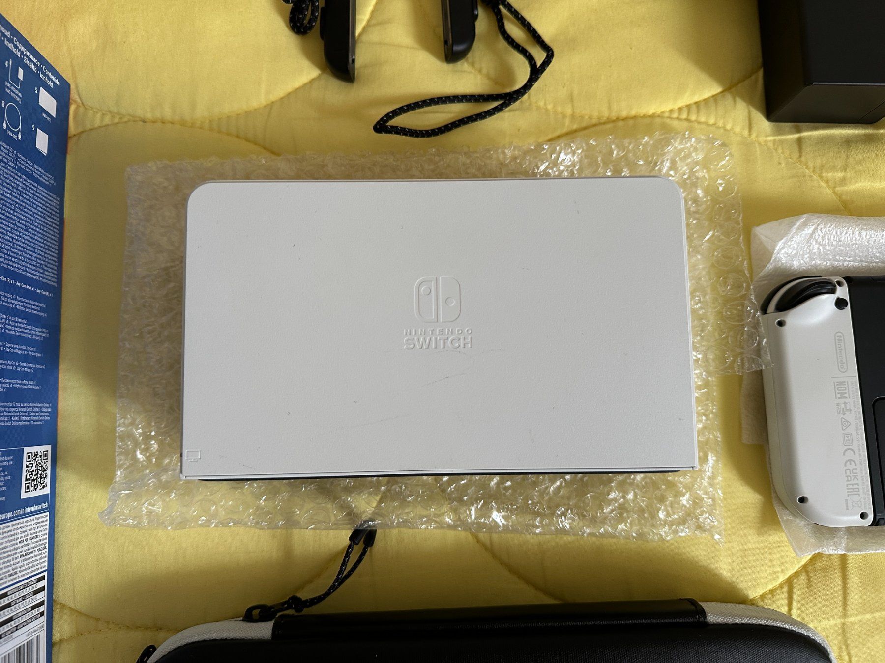 Nintendo Consoles: Nintendo Switch OLED + custodia – D'occasion à Minusio par alessvogel 3