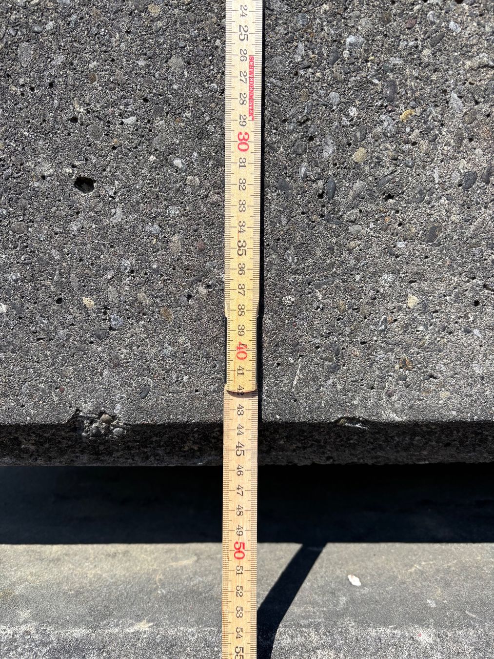 Pietre & tegole: 1x Betonelement, ca. 320x80x46cm – Usato da Winterthur venduto da ReUse_Baumarkt 3