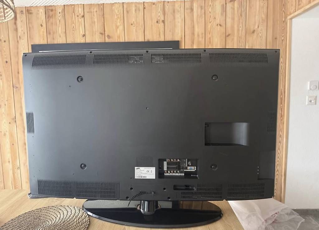 Appareils TV: Télévision Samsung  – D'occasion à Botyre (Ayent) par emm_5nkx 3