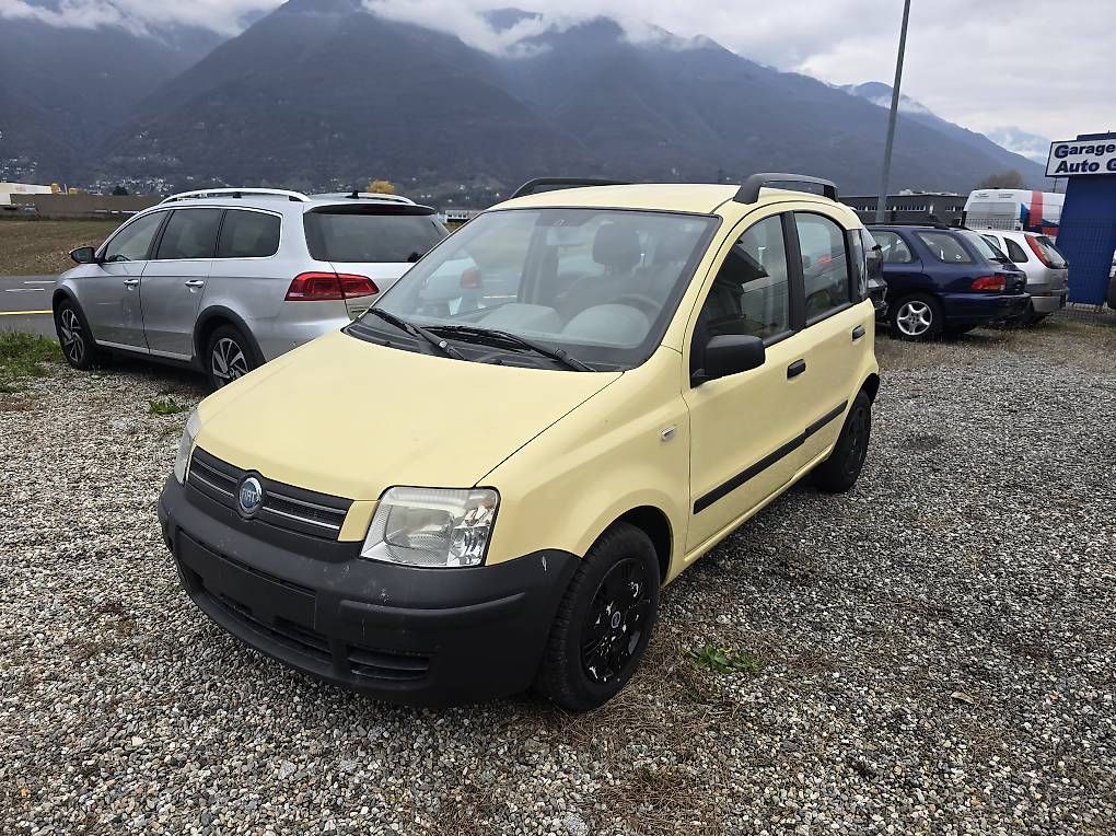 Automobili: Fiat Panda 1.2cc   107'856 KM – Usato da Cadenazzo venduto da LuismacchineSagl 1