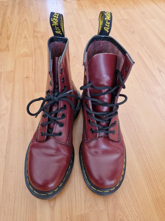Parure Stylo Plume + Stylo Bille Dr Martens - Couleur Grenat & Jaune - Neuf Sans Emballage