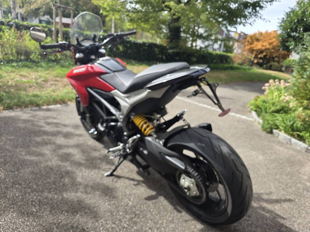 Ducati Strada: Ducati Hypermotard 821 35kw – Usato da Basel venduto da rap_6f7m 1