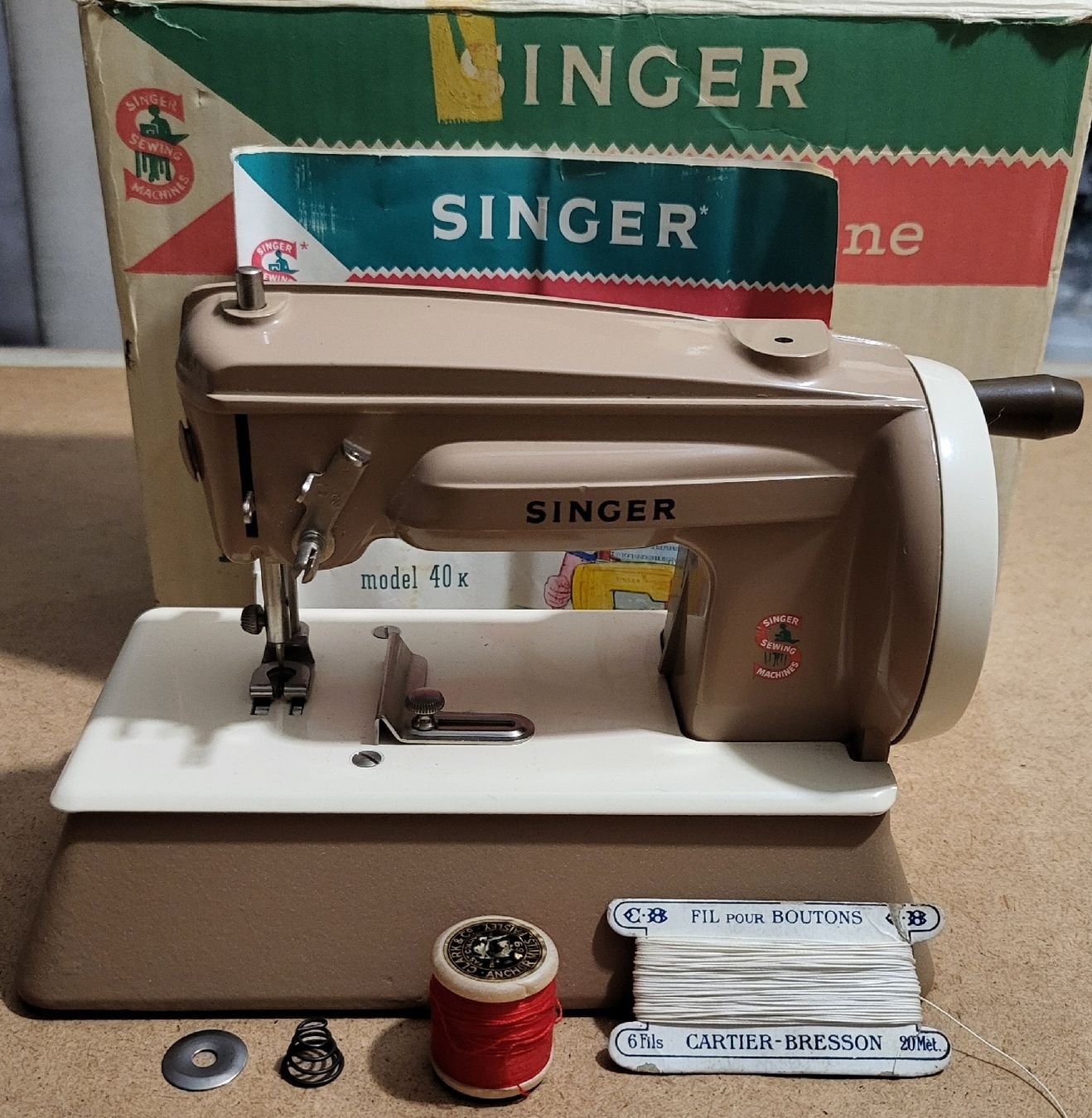 Jouets: Singer 40k Sewing Machine – D'occasion à Montet (Glâne) par Koada2