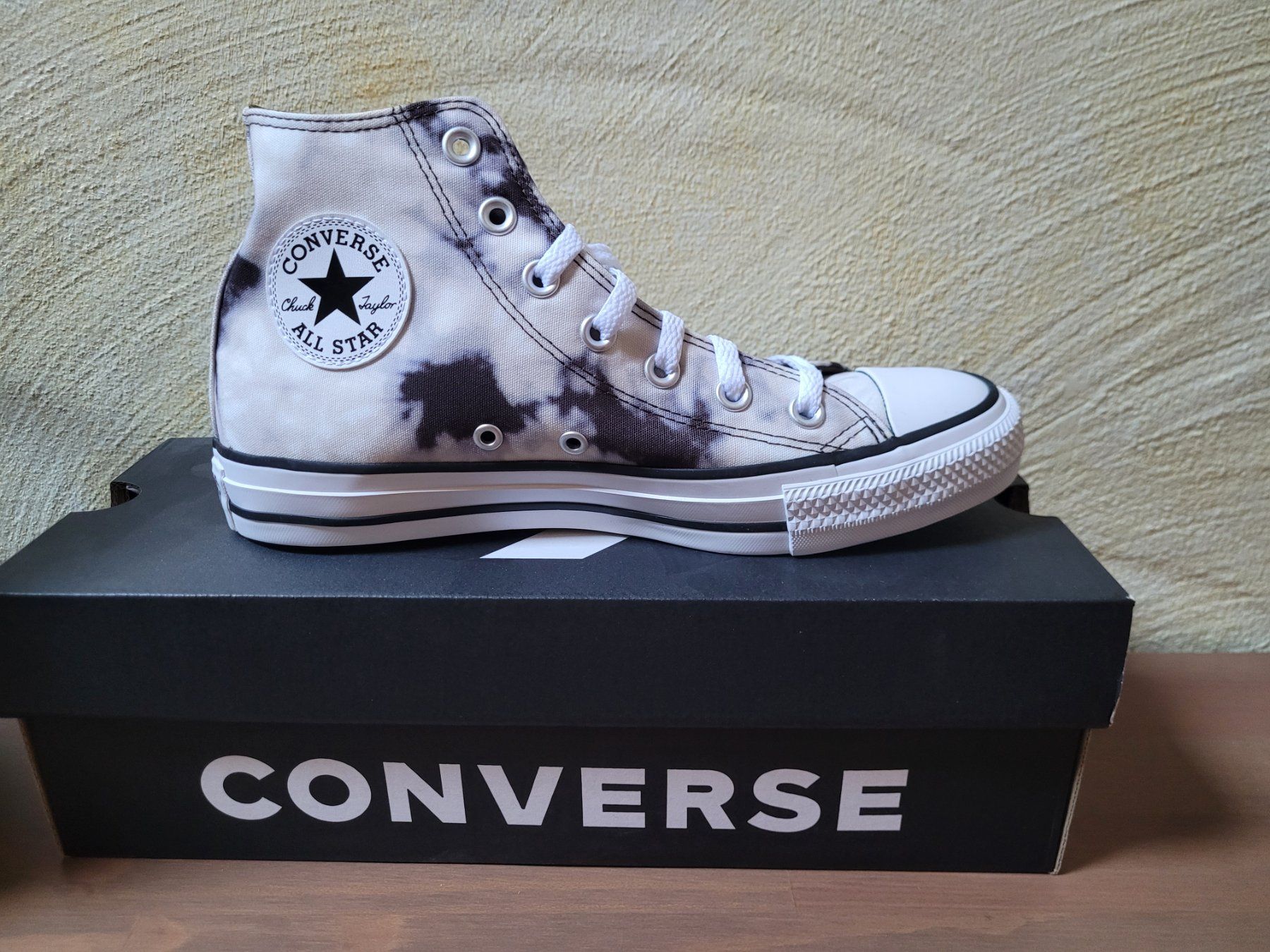 Converse Herrenschuhe: *** Coole Converse *** – Neu und originalverpackt aus Bannwil von Turtle10 2