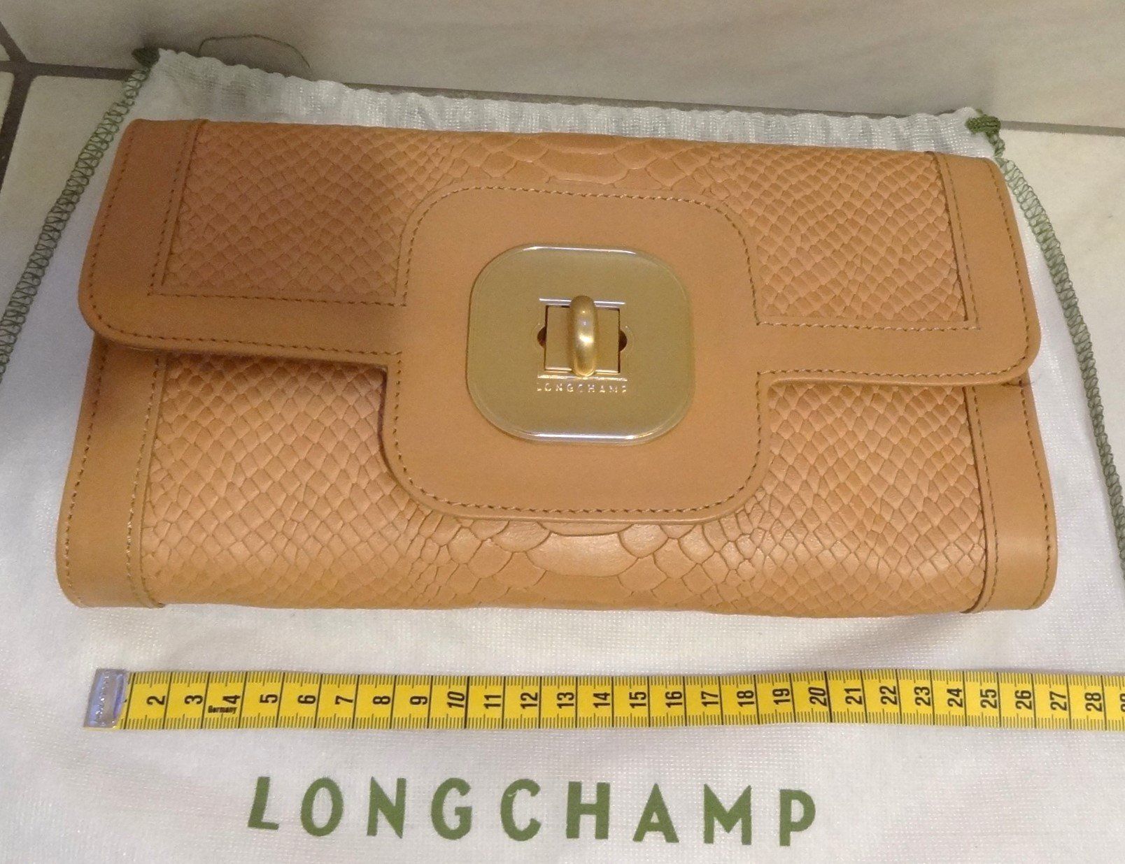 Longchamp Borse da donna: LONGCHAMP  Clutch Beige Neu – Nuovo e nell'imballaggio originale da Läufelfingen venduto da Kamari