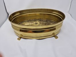 Oval brass planter on claw feet used condition