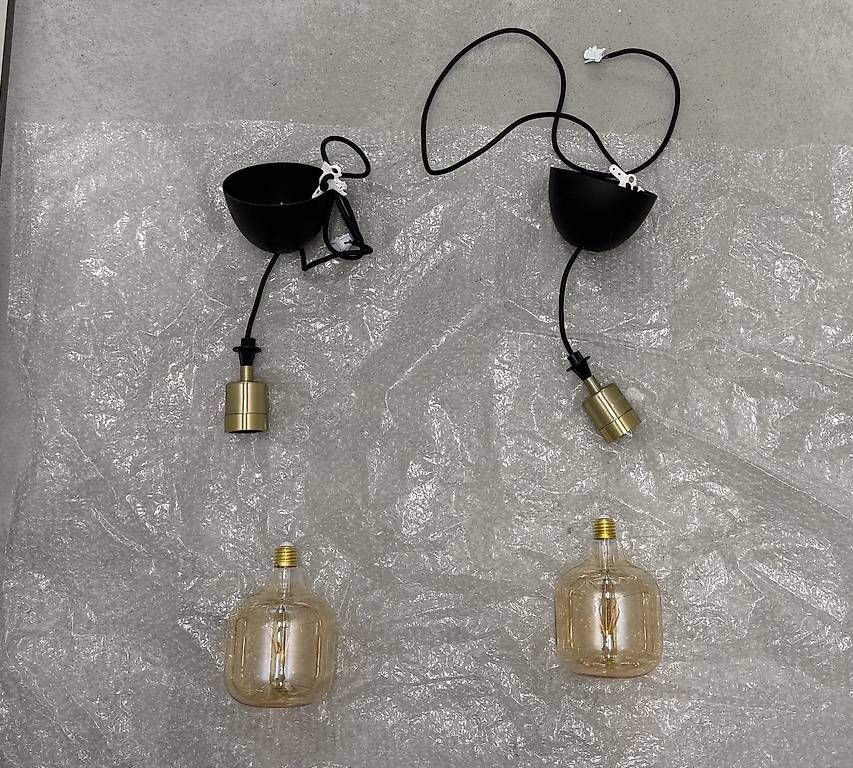 Ikea Lampadari & plafoniere: Ikea Lampen Paar – Usato da Zürich venduto da ale_wd5c