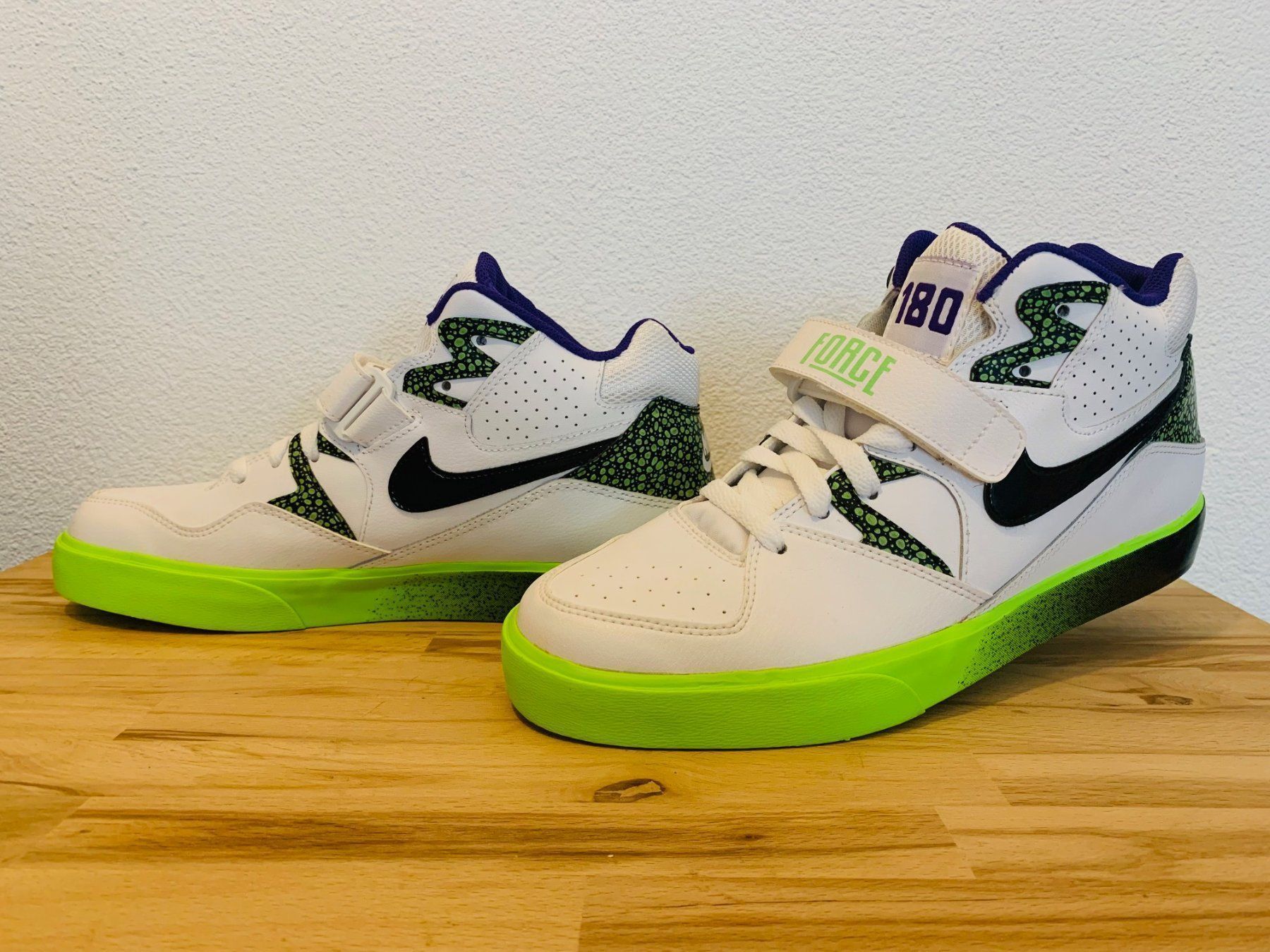 Nike Scarpe da uomo: Nike Auto Force 180 Grösse 44 - NEU – Nuovo (secondo la descrizione) da Soyhières venduto da Spartan117