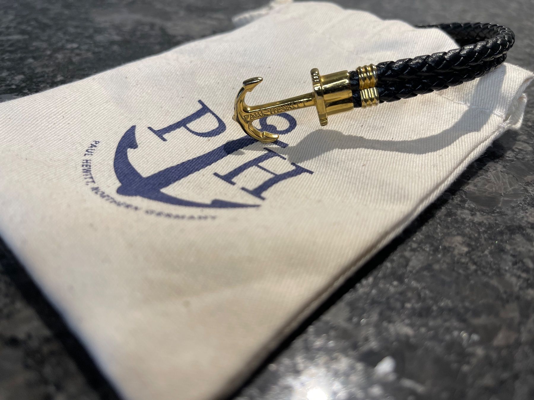 Paul Hewitt Armbänder & -reifen: Paulhewitt Armband Gold/Schwarz – Gebraucht aus Winterthur von JB_Design_Archive 2