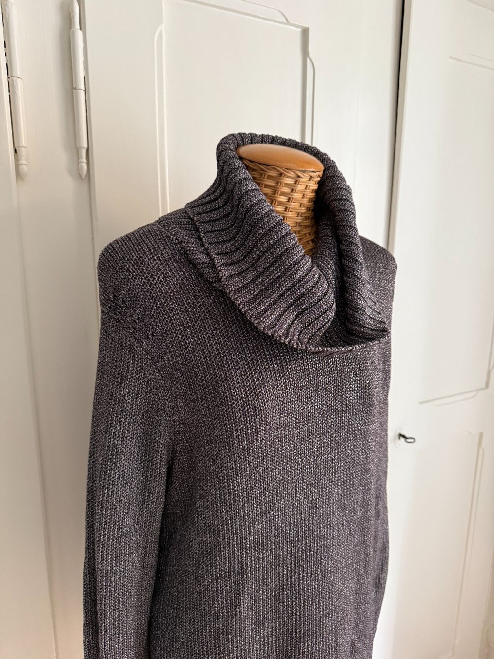Pulls & Sweat-shirts: TED BAKER - Rollkragen Strickpullover silbergrau 38 – D'occasion à Zürich par Diazaio 1