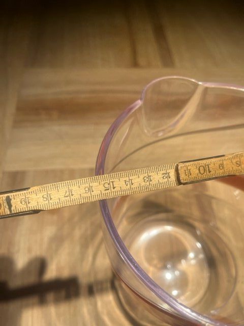 Recipients et similaires: Wasser-Krug aus Kunststoff – Neuf (Voir description) à Altbüron par Februar26 3