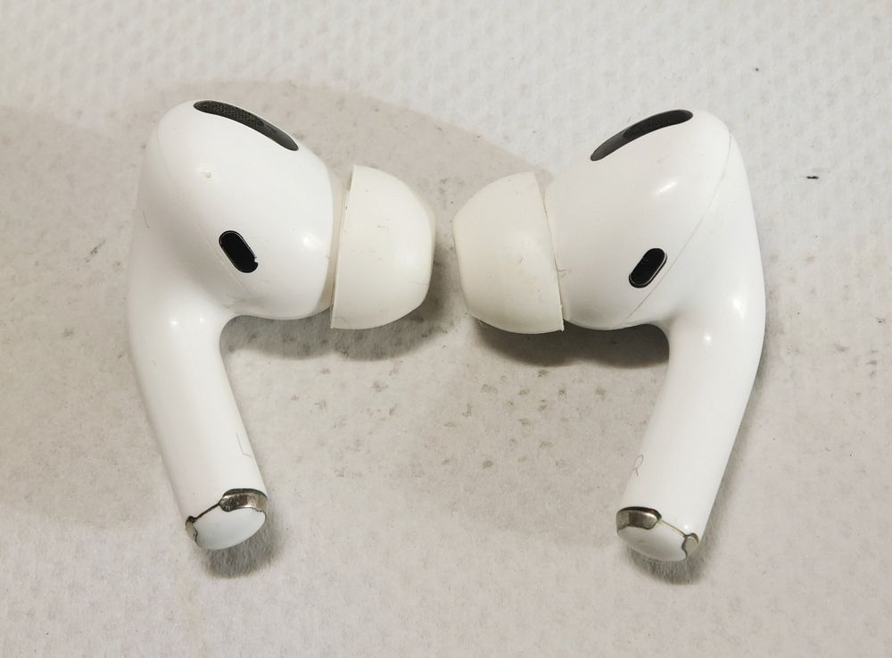 AIRPODS PRO KOPFHÖRER 3