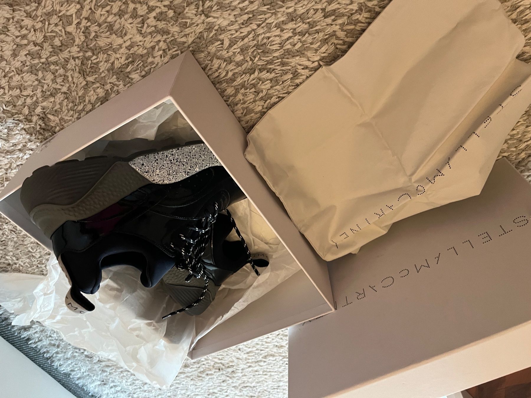 Stella McCartney Damenschuhe: Stella McCartney sneakers – Neu und originalverpackt aus Laupen BE von Smythe 1