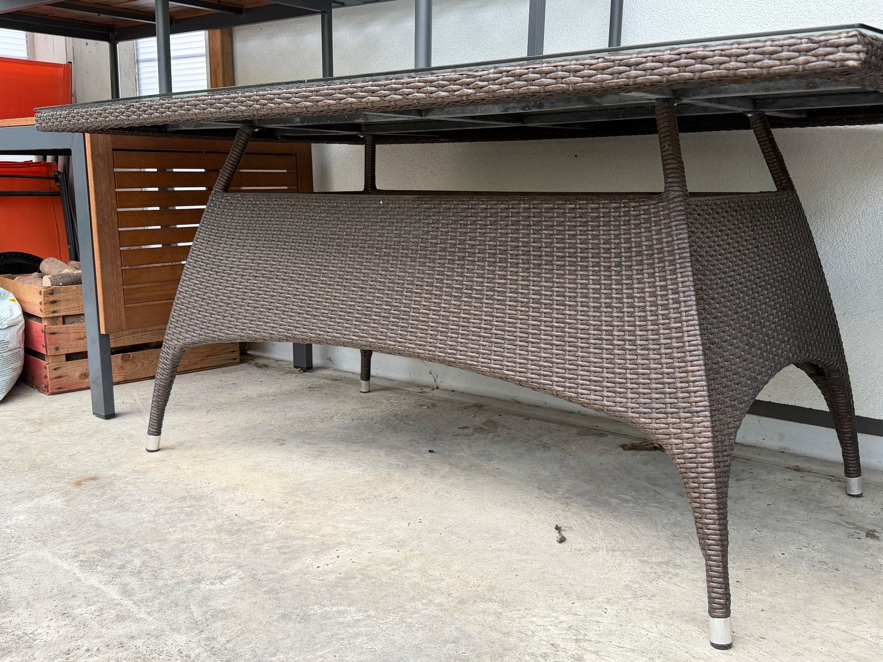 Tavoli: Rattan Gartentisch mit Glasplatte – Usato da Näfels venduto da ama_qkq7 1