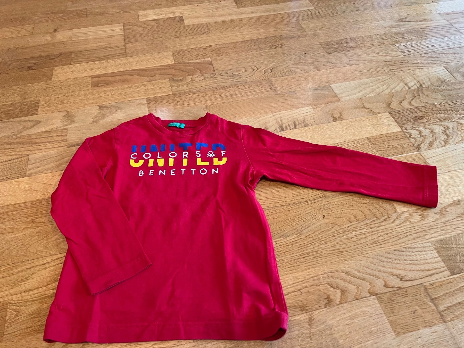 Benetton Maglioni & Felpe: Benetton Sweatshirt Gr. 120 – Usato da Wallisellen venduto da Kaktus8304
