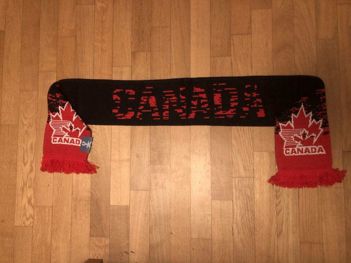 Foulard & Sciarpe: Schal Team Canada – Nuovo e nell'imballaggio originale da Vogelsang AG venduto da villa9 1