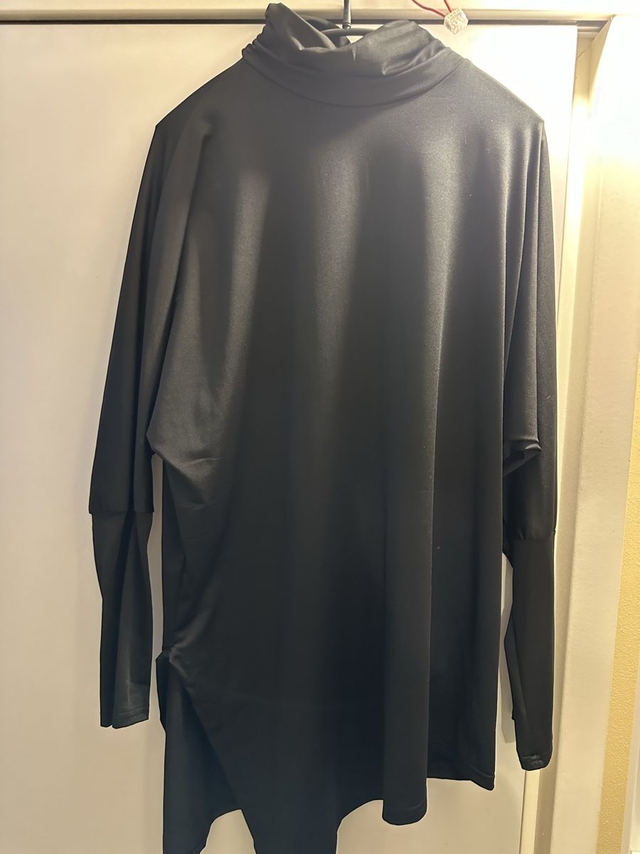 Tuniche: Assymetric top XL – Usato da Mendrisio venduto da ketolin