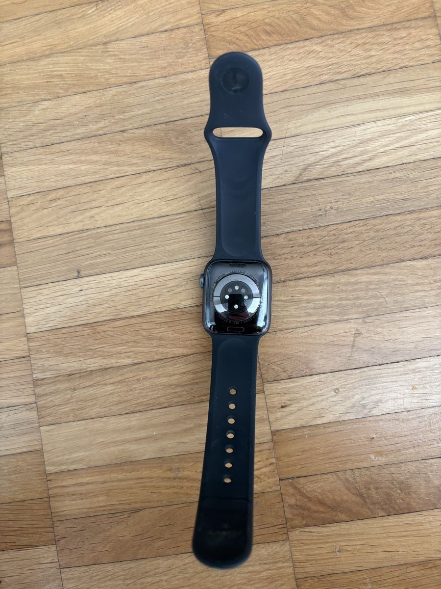 Apple Smartwatch: Apple Watch 6 - 40mm  – Usato da Zug venduto da zors00 3