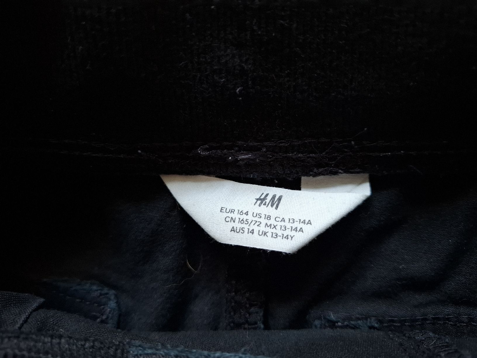 H&M Pantaloni: Cargo-Hose, Gr. 164, schwarz – Usato da Wabern venduto da jeroalila 2