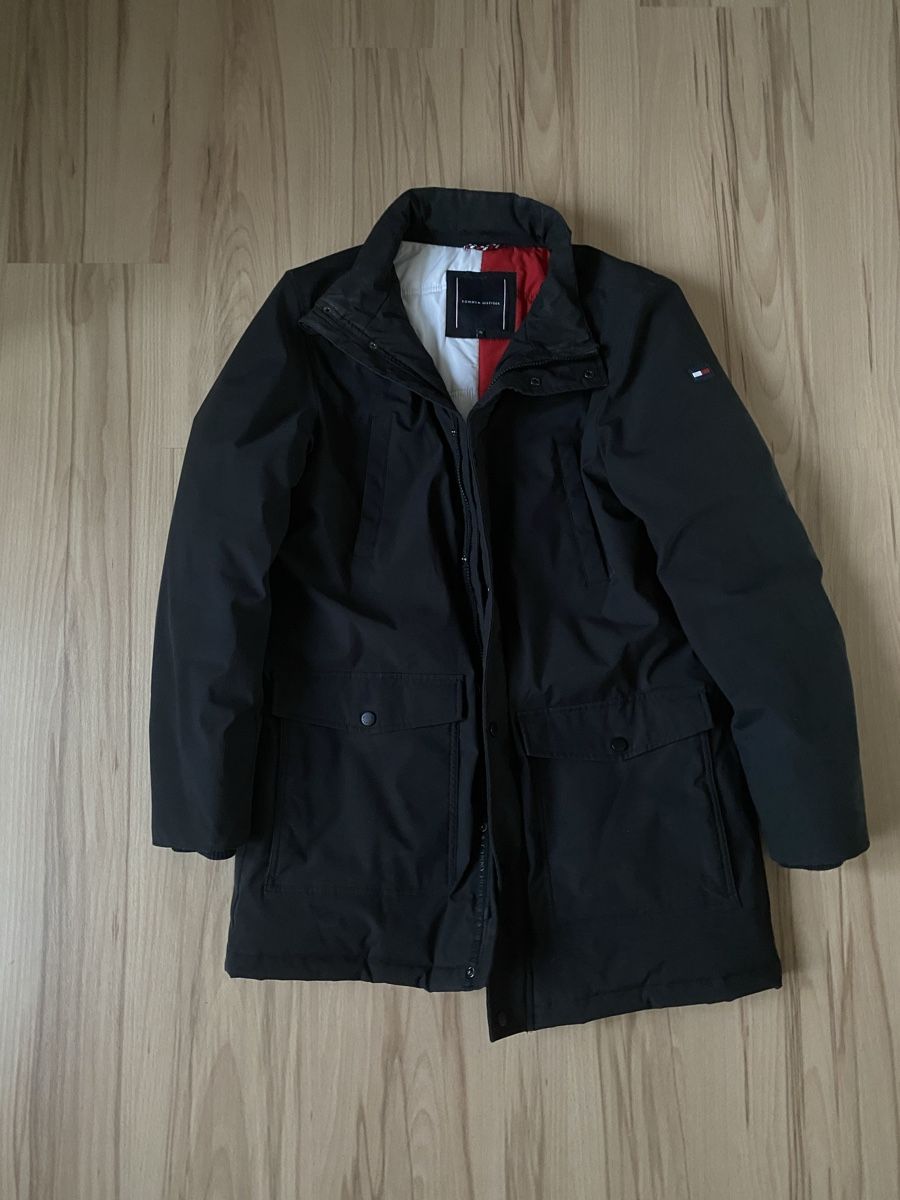 Giacche: TOMMY HILFIGER WINTERJACKE SCHWARZ GR. 176 – Usato da Arbon venduto da arminnnn