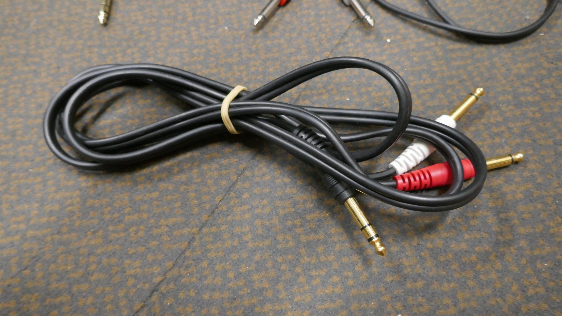 Kabel: Diverse Studio-Audiokabel – Neu (gemäss Beschreibung) aus Wenslingen von FairlightCMI 3