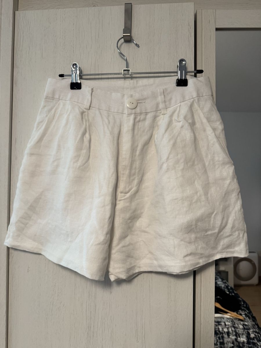 Pantaloni: Linen short – Usato da Kilchberg ZH venduto da ngt_hnw9