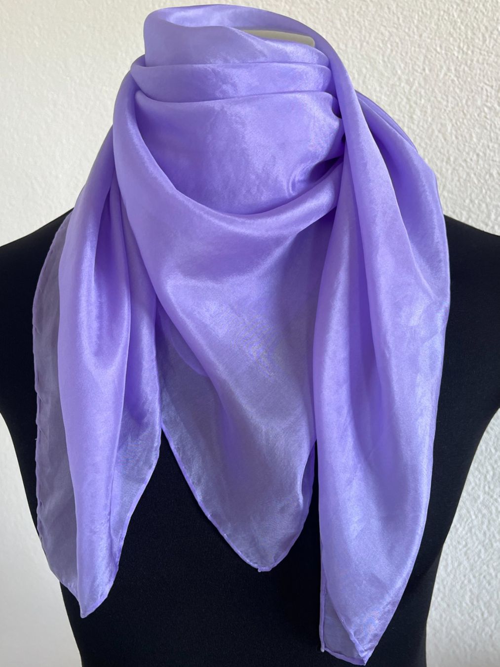 Foulard & Sciarpe: Foulard, 100% Seide, Flieder, NEU – Nuovo (secondo la descrizione) da Worb venduto da farben20zauber