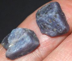 Mineralien Set L-8474 – 2 Stück Korund Saphir 19.60 Karat